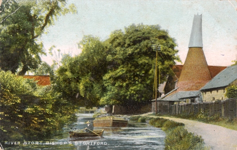 bs-river-oast-houses-row-boat