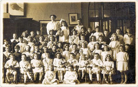 School Group Photograph, with Miss Cooper, probably Harpenden