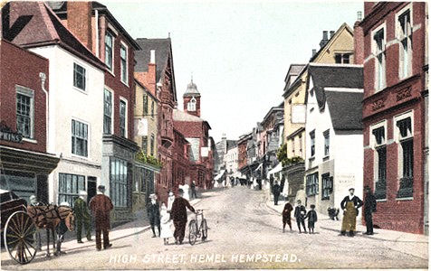 Tit;e: High Street, Hemel Hempstead - Publisher: Hartmann 3979/3 - Date: ? (but card 3979/4 circa 1903) with earlier back)