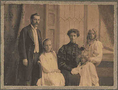 A. E. Gibbs of St Albans, and family